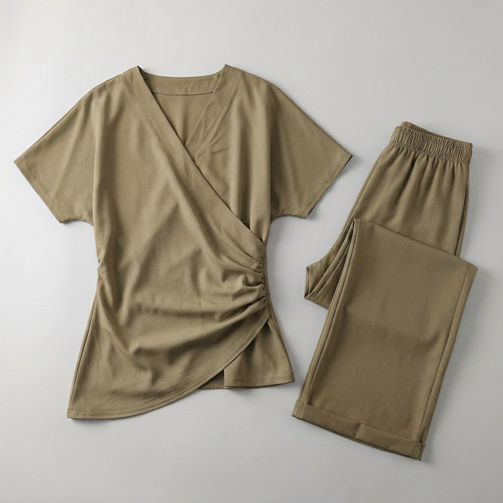Relaxed Fit Two-Piece Outfit Set for Women – Effortless Vacation Elegance