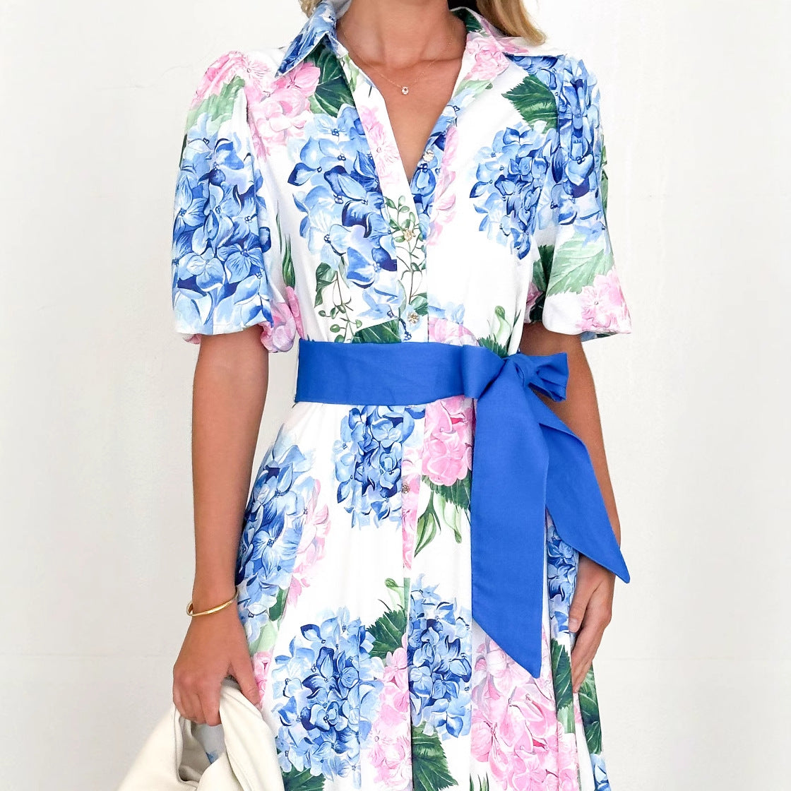 Women's Maxi Dress – A-line Fit – Short Sleeves – Floral Print – Waist Tie