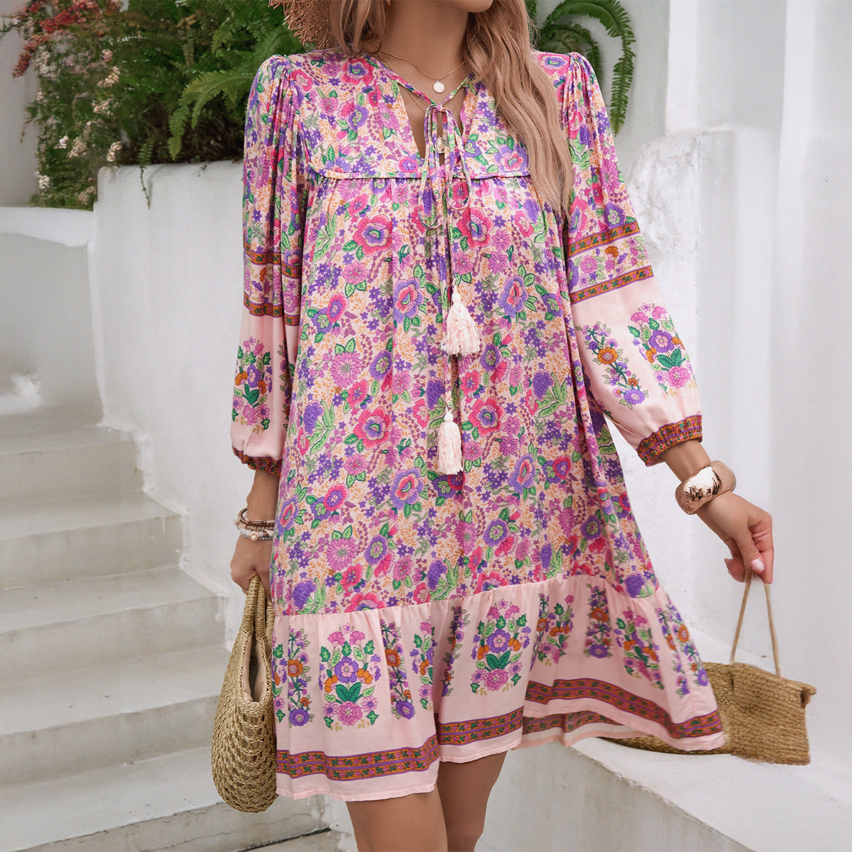 Women's Dress with V-Neckline – Floral Print – Relaxed Fit – Triple-Layer Hem
