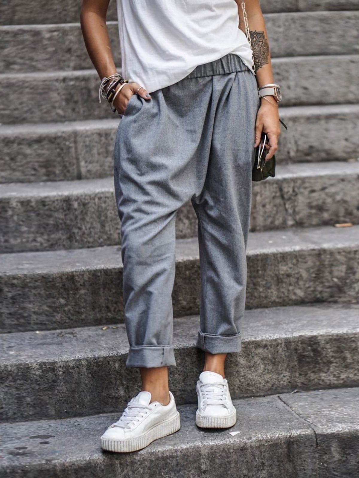 Women's Pants - Loose Fit - Elastic Waist - Light and Comfortable - Casual Style