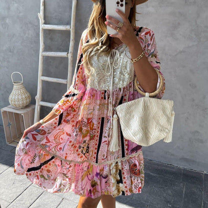 Kristina - Elegant lace dress with print