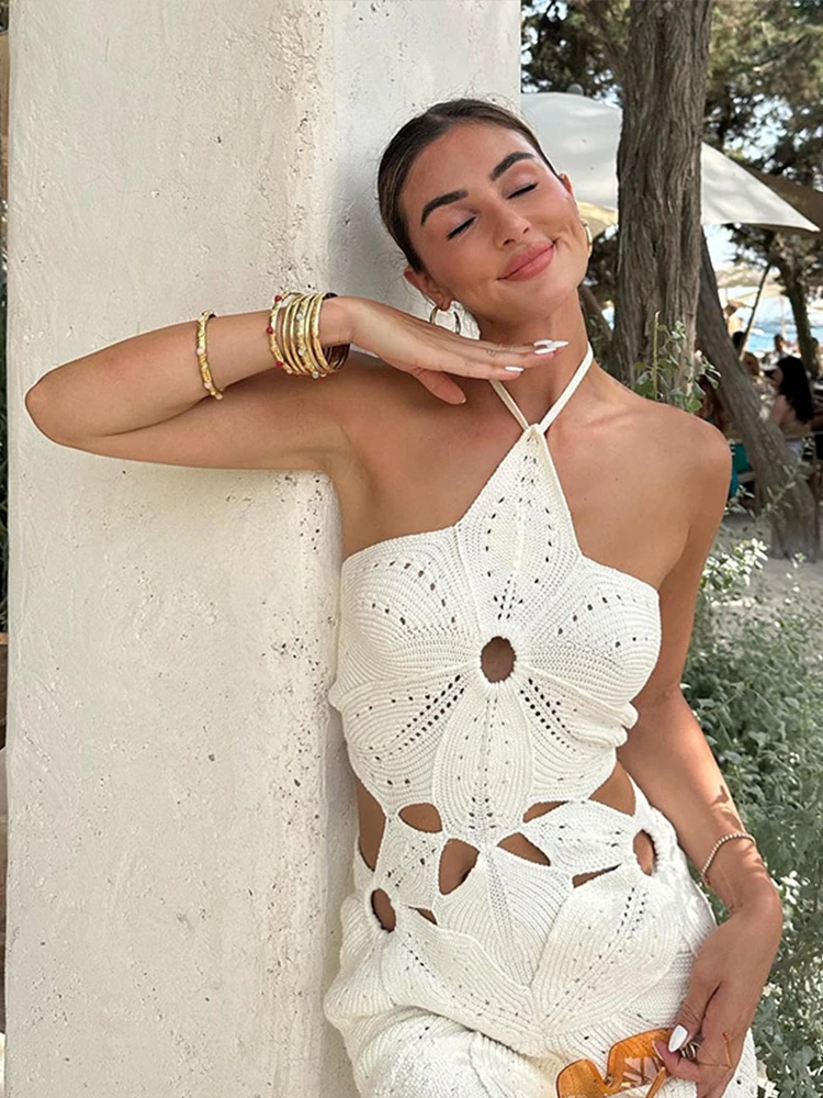 Women's Beach Dress – Crochet Design – Halterneck – Open Structure – Bohemian Style