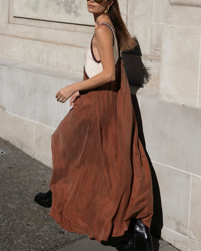 Women's Maxi Dress - V-Neck - Contrast Detail - Loose Fit - Elegant Long Dress