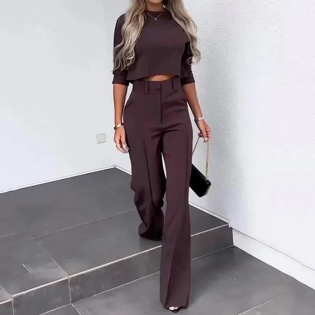 Women's Two-Piece Set - Cropped Top with Long Sleeves - High Waist Wide-Leg Pants