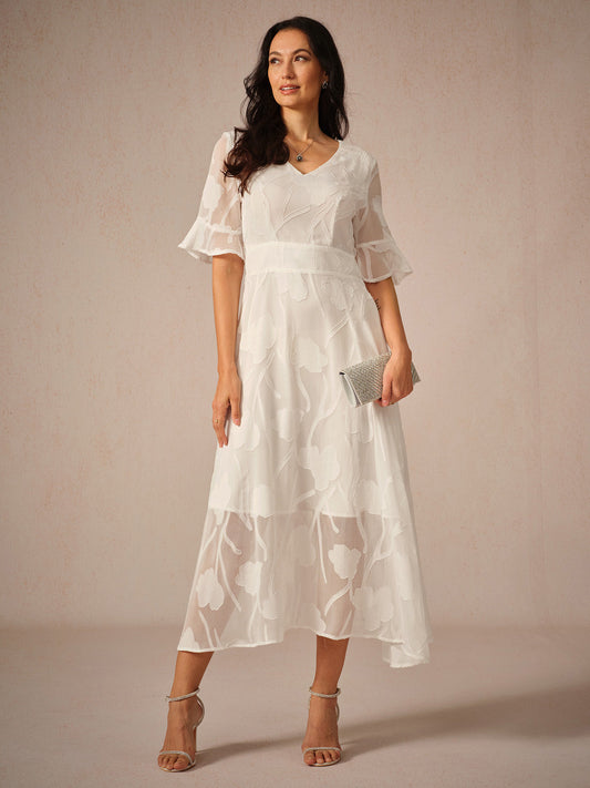 Women's Maxi Dress – Floral Lace – Elegant Fit – V-Neck – Flutter Sleeves