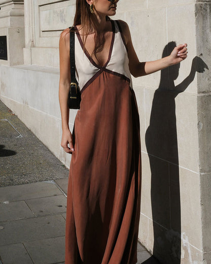 Women's Maxi Dress - V-Neck - Contrast Detail - Loose Fit - Elegant Long Dress