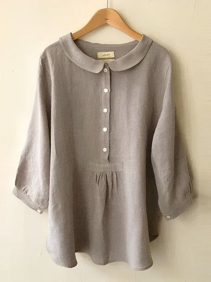 Women's Blouse - Loose Fit - Peter Pan Collar - Button Closure - 3/4 Sleeves