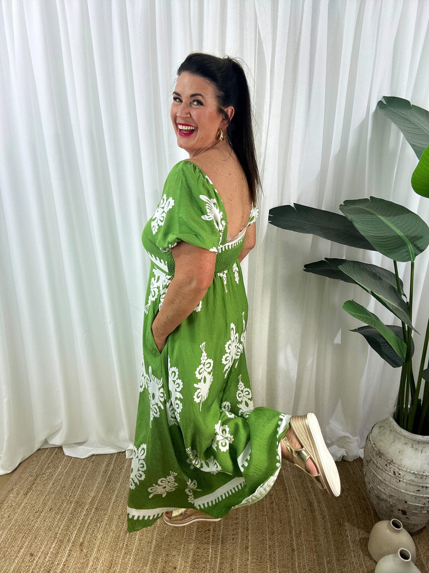 Women's Maxi Dress - Off-Shoulder - Puff Sleeves - Flowy and Elegant Design