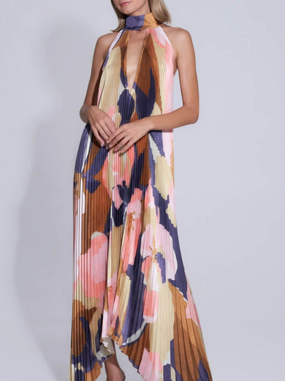 Women's Maxi Dress – Halterneck – V-Neck – Sleeveless – Light Pleated Flow Effect