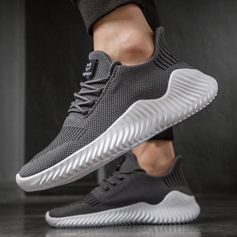 Men's Training Shoes - Breathable Knit Upper - Shock-Absorbing Sole - Lace-Up Closure