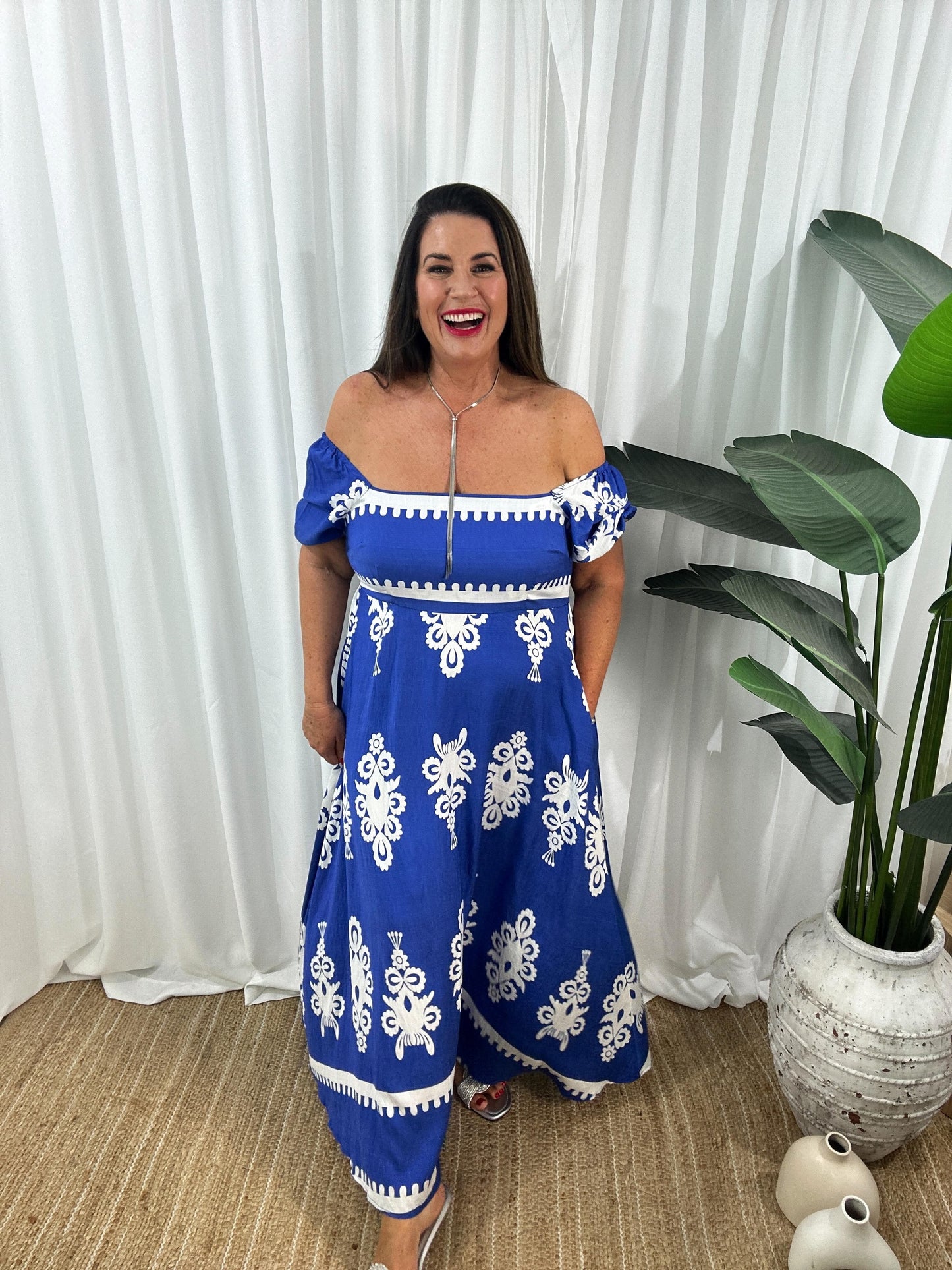 Women's Maxi Dress - Off-Shoulder - Puff Sleeves - Flowy and Elegant Design