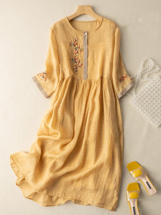 Dress for Women – Relaxed Fit – Natural Fibers – Embroidery – 3/4 Sleeves – Midi Length