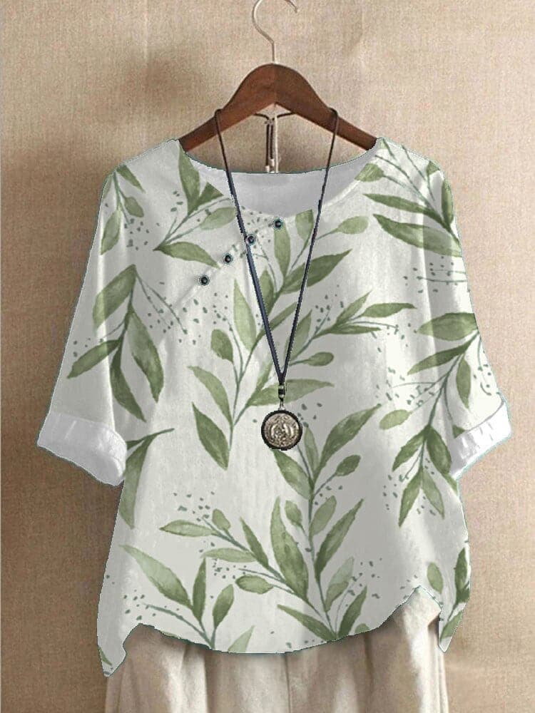 Women's Blouse - Floral Pattern - Relaxed Fit - Round Neck - Button Details