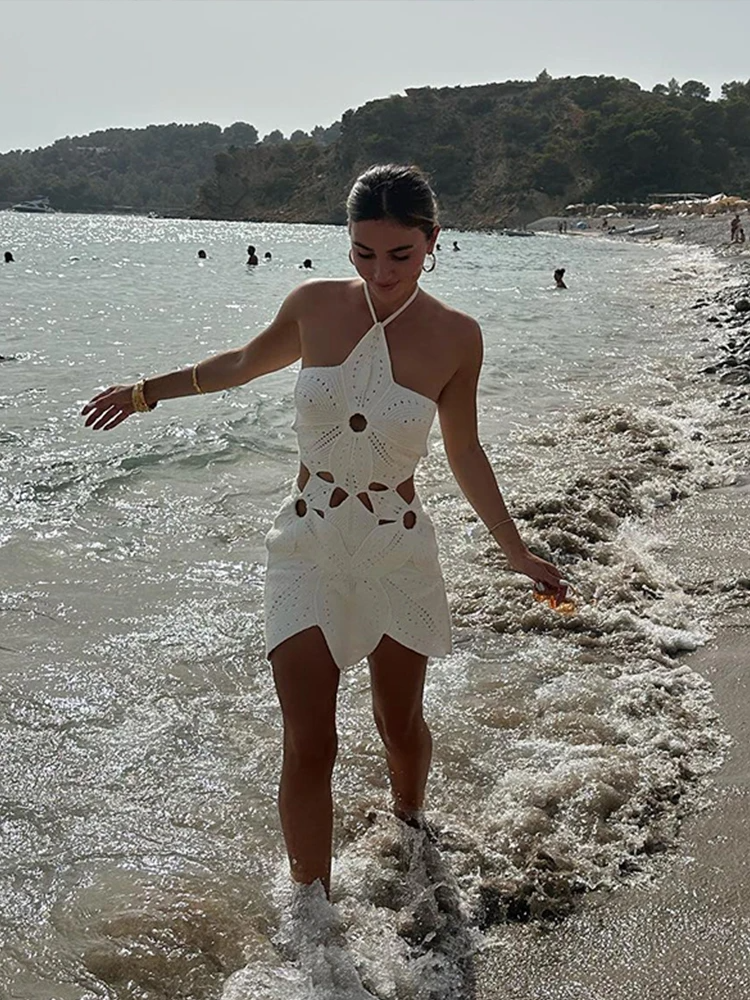 Women's Beach Dress – Crochet Design – Halterneck – Open Structure – Bohemian Style