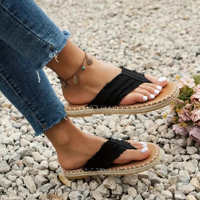 Women's Sandals - Flat Comfortable - Toe Split Design - Casual and Lightweight