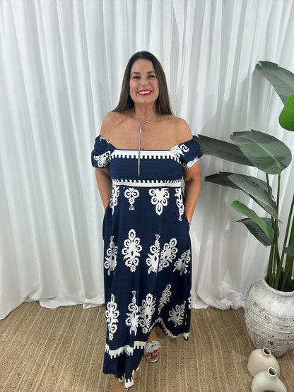 Women's Maxi Dress - Off-Shoulder - Puff Sleeves - Flowy and Elegant Design