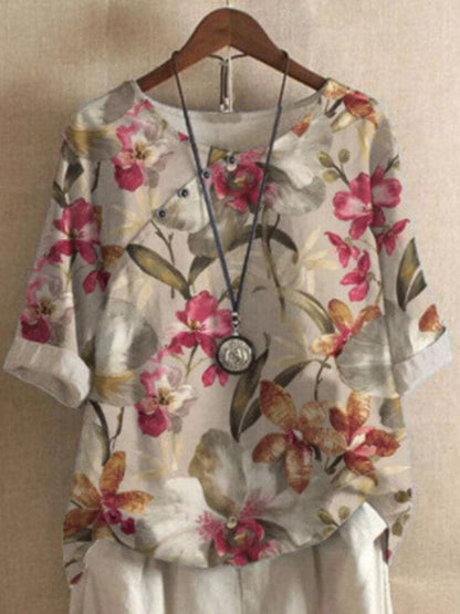 Women's Blouse - Floral Pattern - Relaxed Fit - Round Neck - Button Details