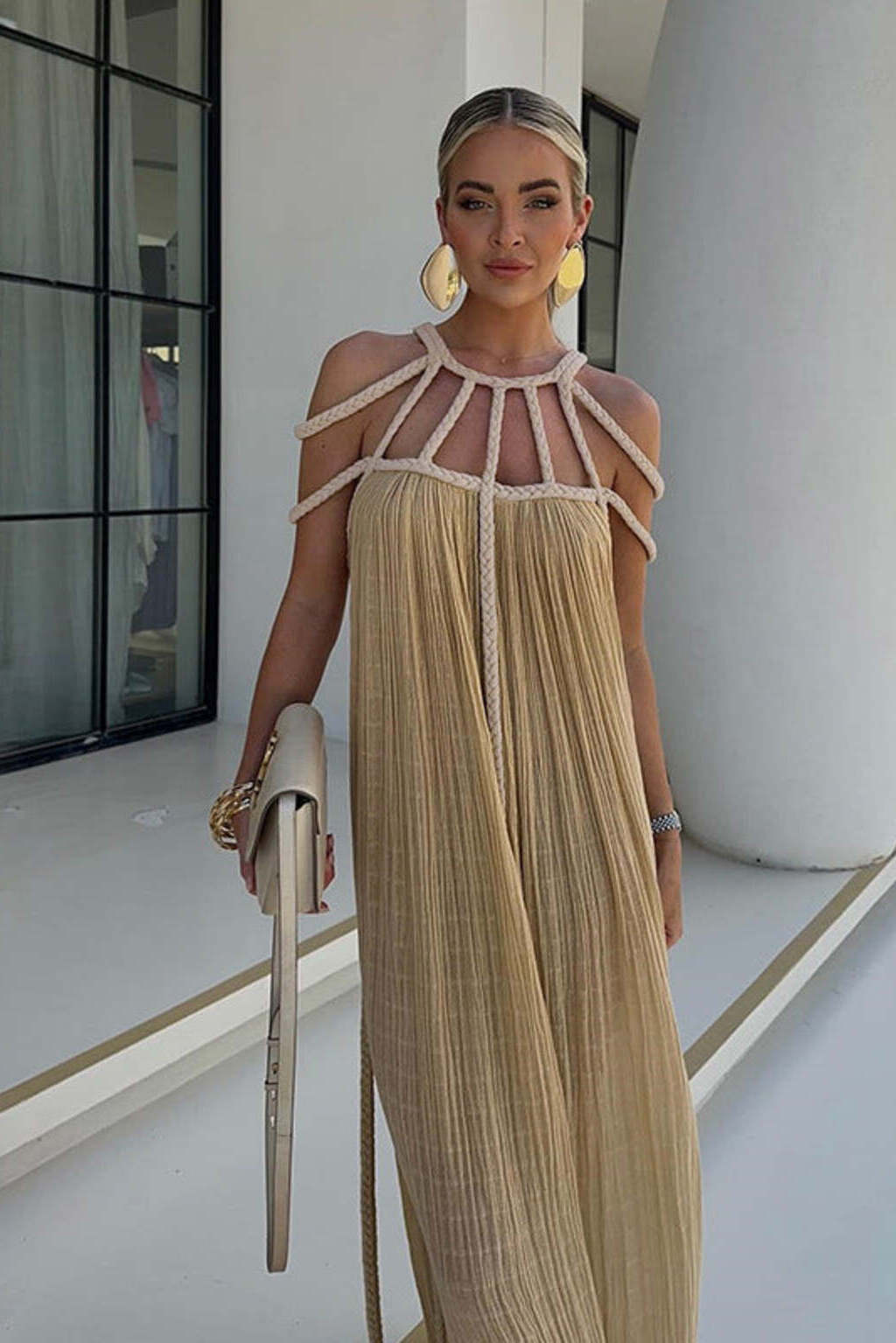 Maxi Dress for Women – Flexible Braided Straps – Pleated Fabric – Elegant Loose Fit