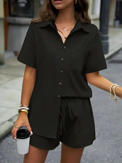 Women's Set - Short-Sleeved Shirt & Shorts - Relaxed Fit - Light & Breathable Fabric
