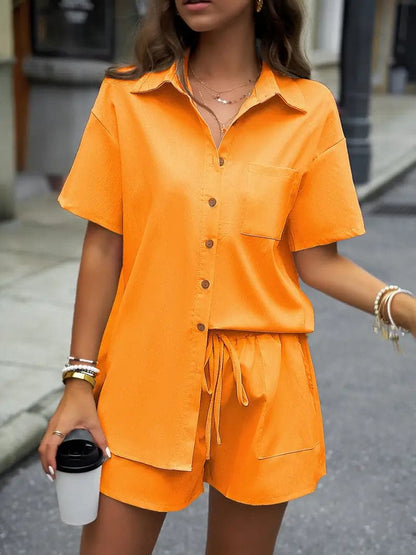 Women's Set - Short-Sleeved Shirt & Shorts - Relaxed Fit - Light & Breathable Fabric