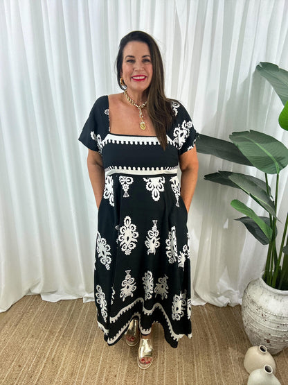 Women's Maxi Dress - Off-Shoulder - Puff Sleeves - Flowy and Elegant Design