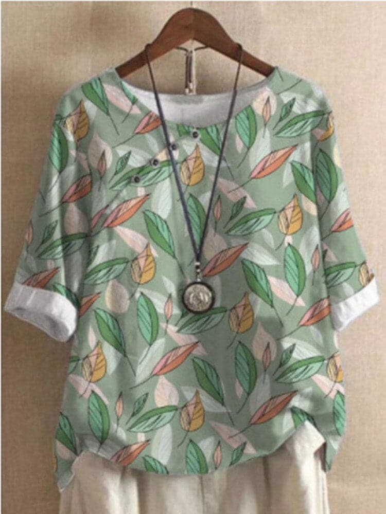 Women's Blouse - Floral Pattern - Relaxed Fit - Round Neck - Button Details