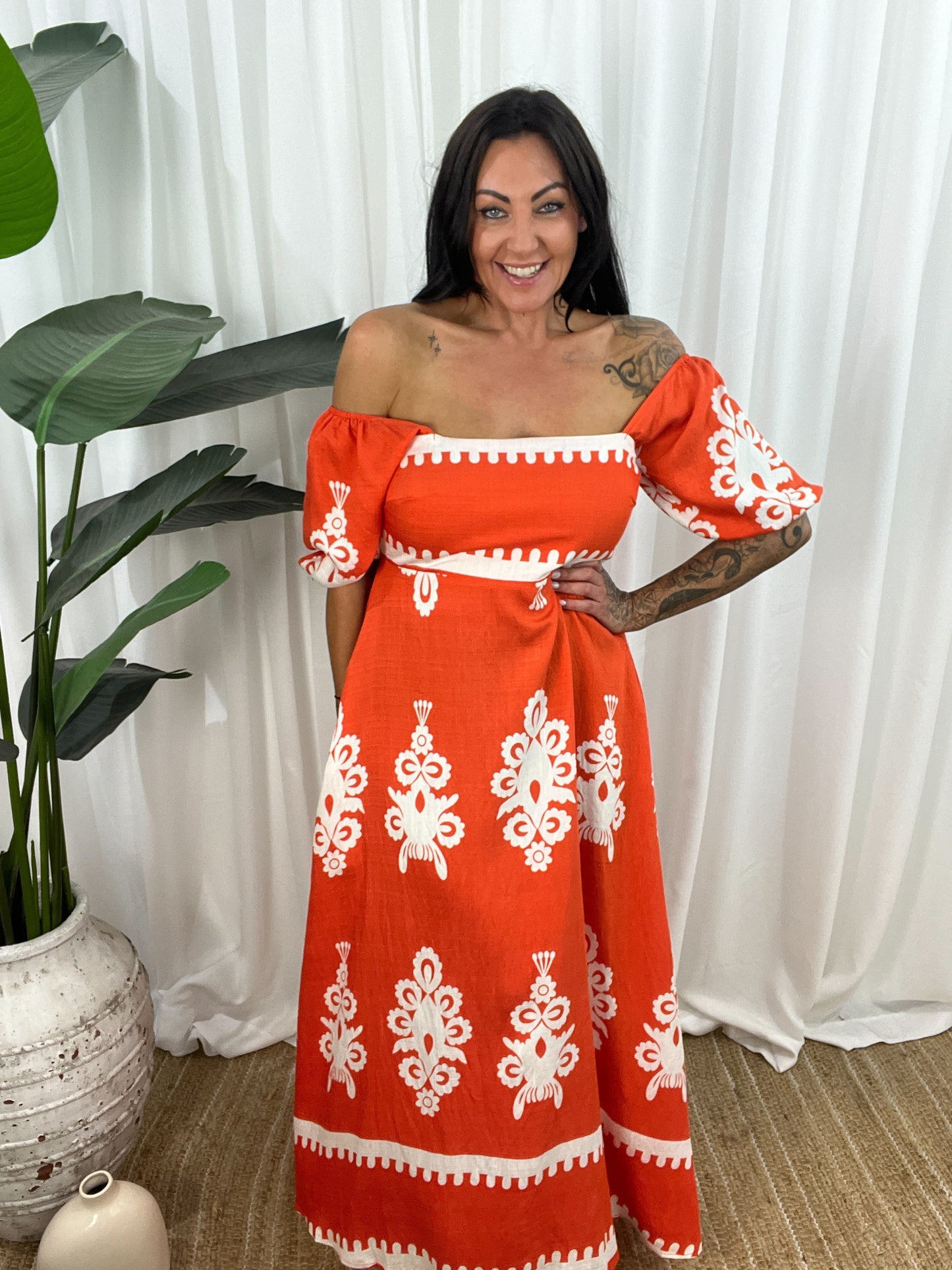 Women's Maxi Dress - Off-Shoulder - Puff Sleeves - Flowy and Elegant Design