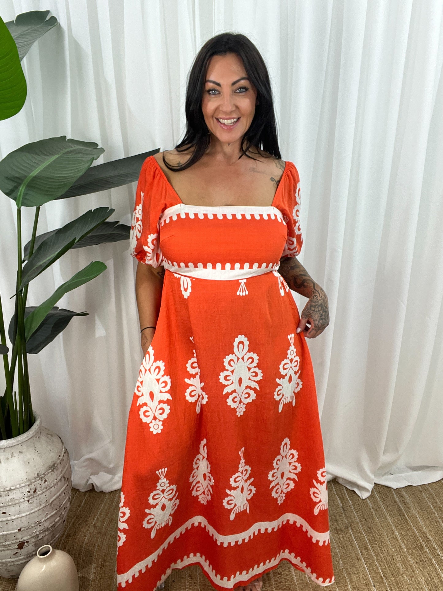 Women's Maxi Dress - Off-Shoulder - Puff Sleeves - Flowy and Elegant Design