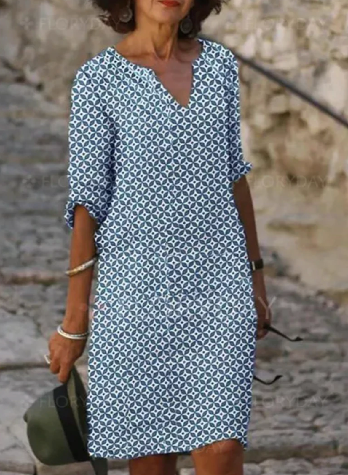 Women's Dress - Relaxed Fit - Knee Length - V-Neck - 3/4 Sleeves - Geometric Pattern
