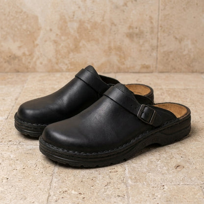 Casual Buckle Clog Mules for Men – Relaxed Comfort & Everyday Versatility