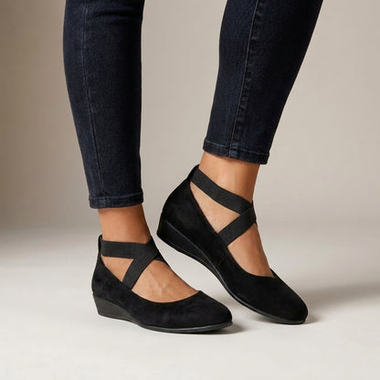 Orthopedic Wedge Flats with Criss-Cross Straps for Women – Supportive & Comfortable Design