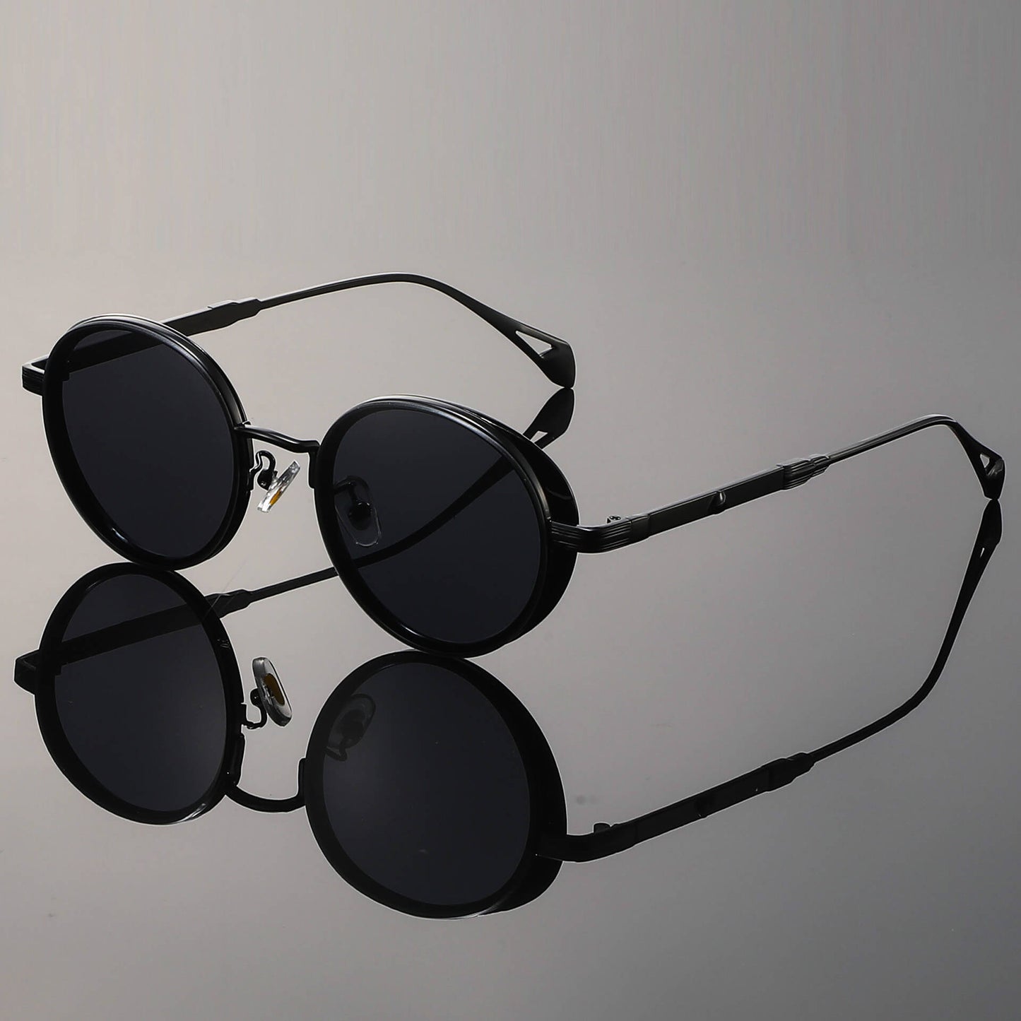 Carter Vintage Round Sunglasses
