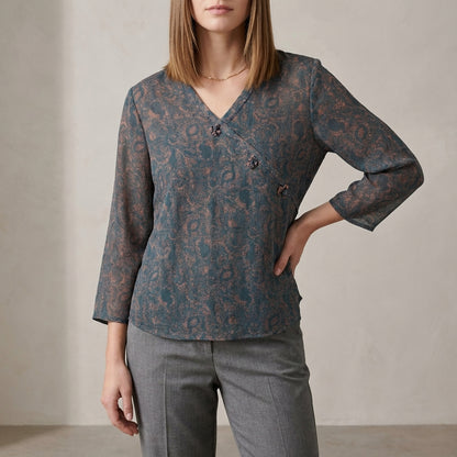 Relaxed Fit Printed V-Neck Blouse for Women – Effortless Casual Elegance