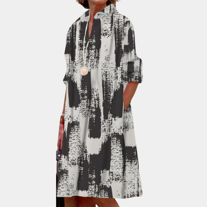Women's Dress - A-line Fit - V-neck - 3/4 Sleeves - Geometric Pattern - Knee-length