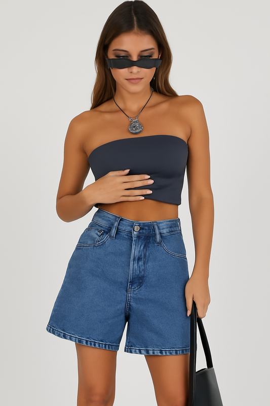 Women's Denim Shorts – Mid-Rise Waist – Relaxed Fit – 5-Pocket Design Casual