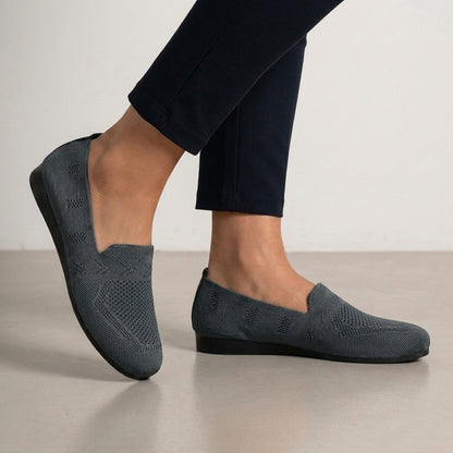 Round Toe Knit Slip-On Flats for Women – Stylish Casual Comfort
