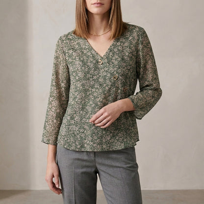 Relaxed Fit Printed V-Neck Blouse for Women – Effortless Casual Elegance