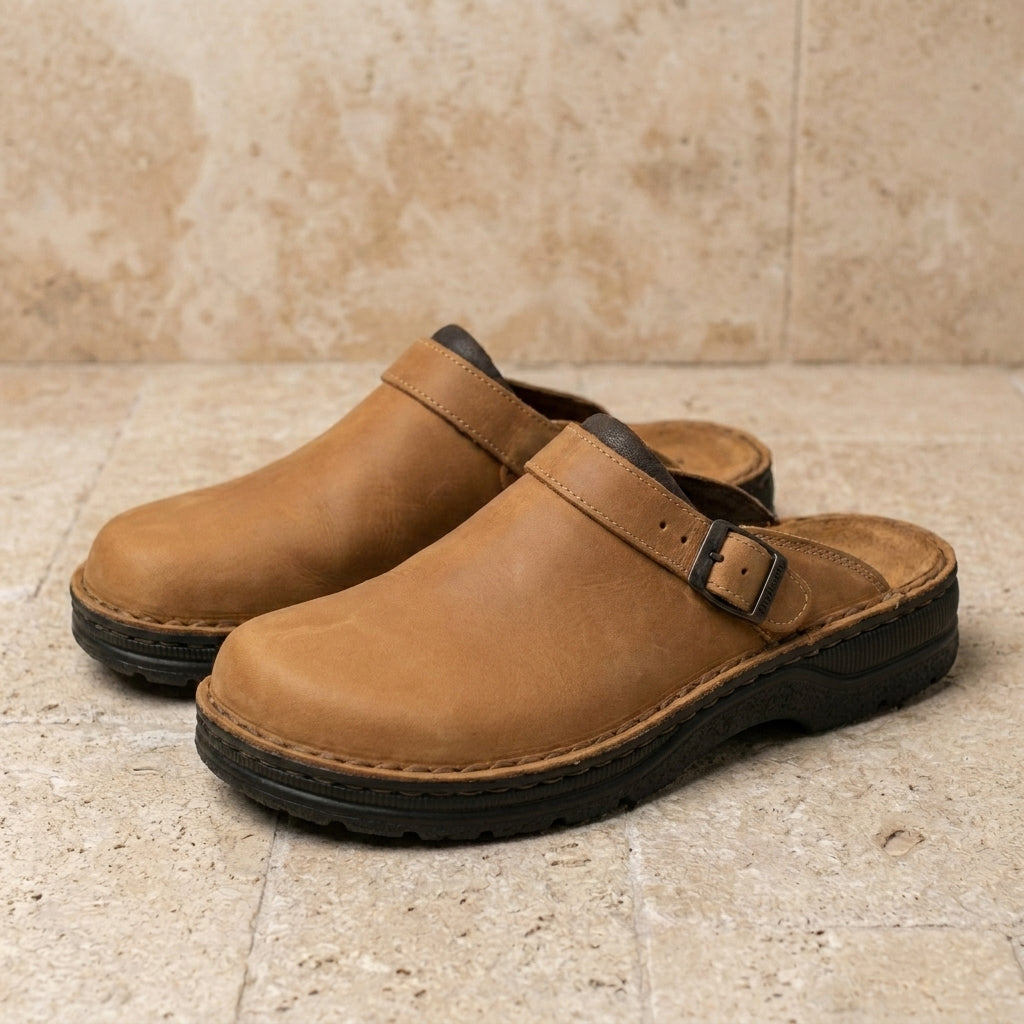 Casual Buckle Clog Mules for Men – Relaxed Comfort & Everyday Versatility