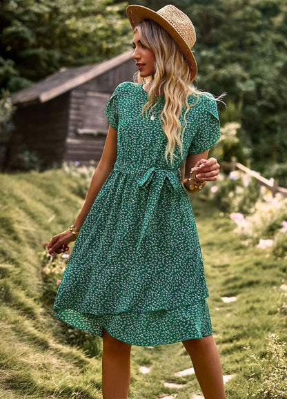 Trijntje - Floral Dress with Belt and Ruffles