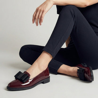 Pointed Toe Leather Loafers for Women – Stylish & Supportive Comfort