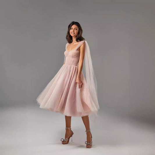 Dress for women – A-line cut – Slightly transparent top – Open back – Foot-shaped top