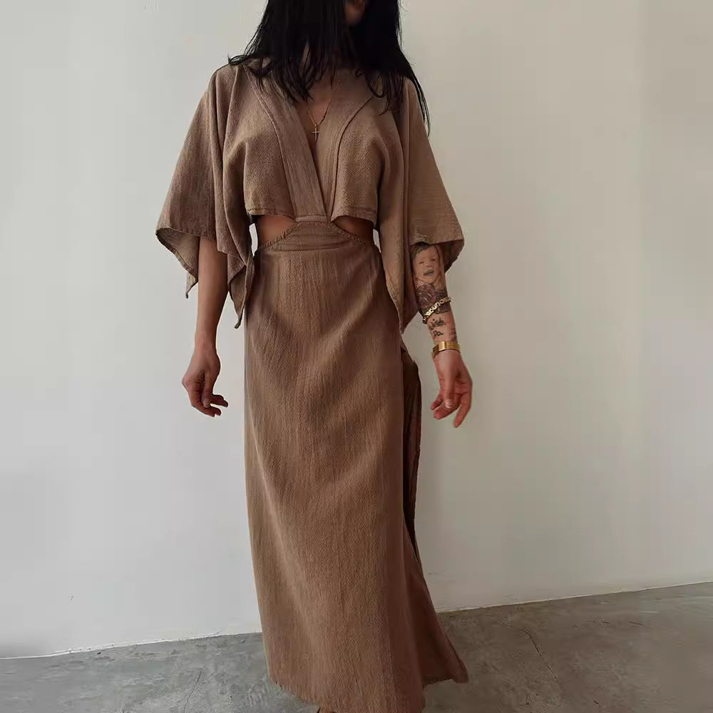 Dress for women – Maxi length – Slim fit – V-neck – Cut-out waist – Slit