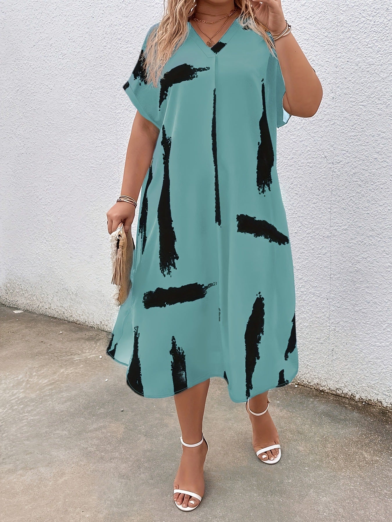 Women's Midi Dress - Loose Fit - V-neck - Short Sleeves - Light and Airy
