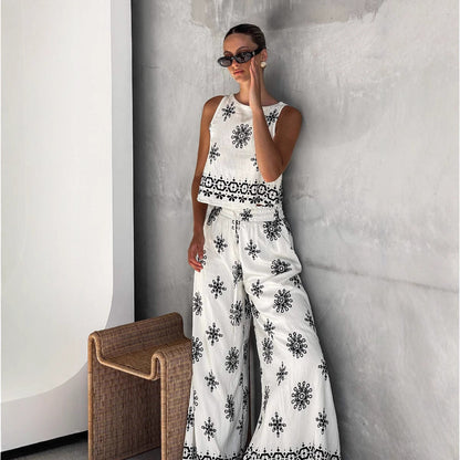 Women's Two-Piece Set – Sleeveless Crop Top – Wide Pants – Light Breathable Material