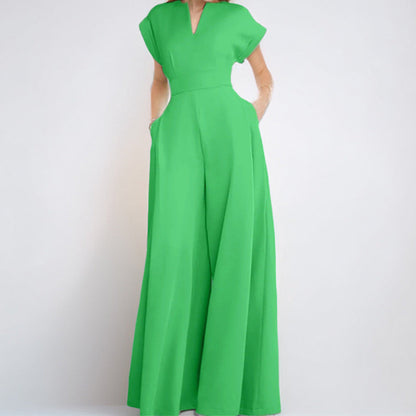 Women's Jumpsuit – Loose Fit – V-Neck – Short Sleeves – Wide Legs – With Pockets