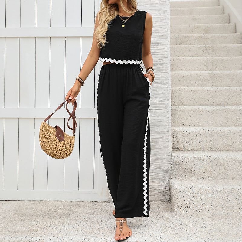 Women's Two-Piece Set – Sleeveless Cropped Top and Pants – Relaxed Fit – Contrast Trim