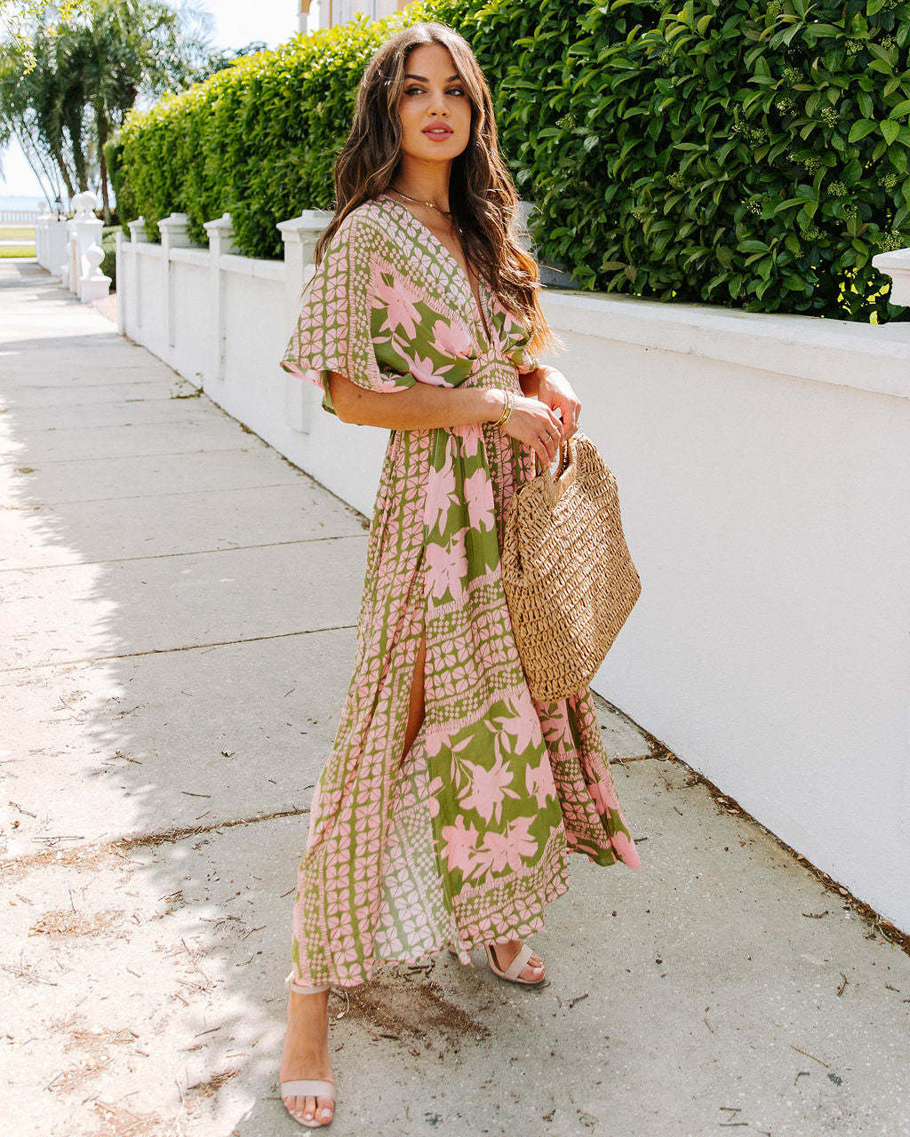 Women's Maxi Dress – Light and Breathable – High Waist – V-Neck – Slit – Floral Pattern