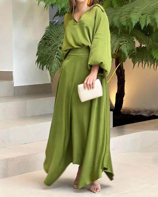 Women's Maxi Dress - Long Airy Fit - V-Neck and Voluminous Sleeves - Elegant Look