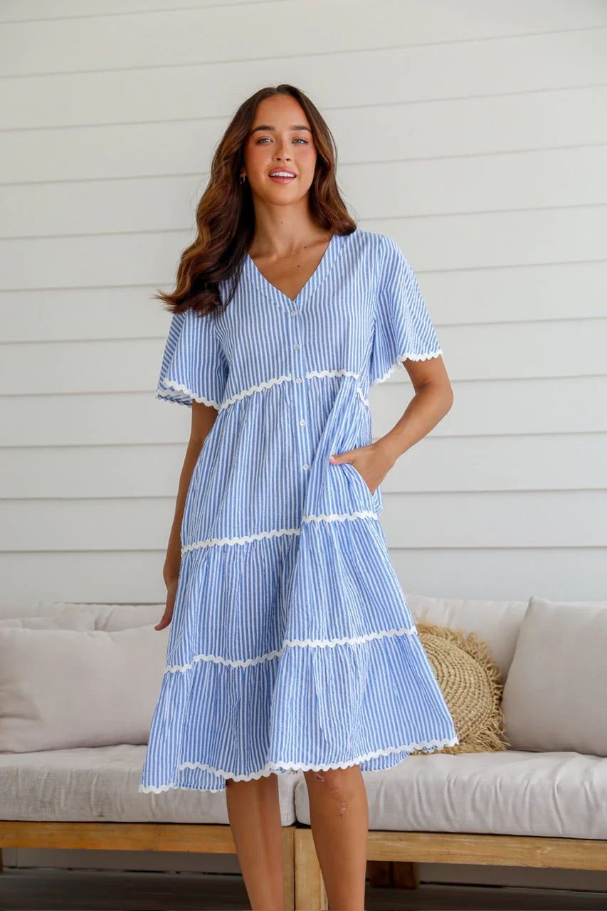 Dress for Women – V-Neck – Loose Fit – Layered Design with Lace Trim