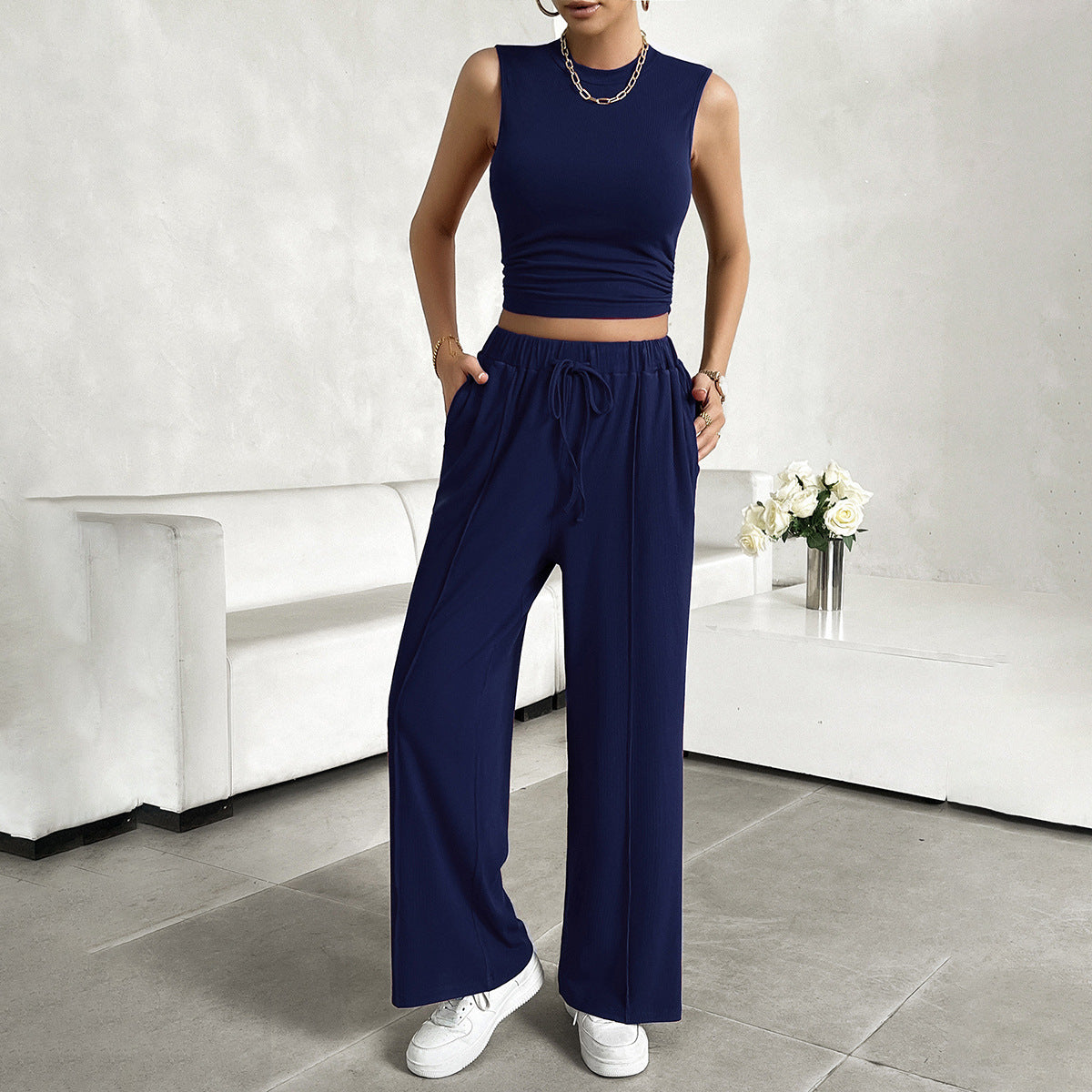 Women's Set – Sleeveless Crop Top – Wide-Legged Pants – Light and Breathable Comfort